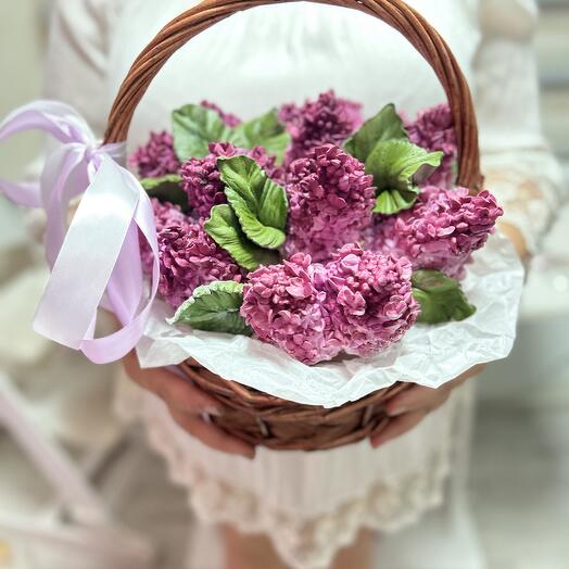 Сирень из зефира в корзинке