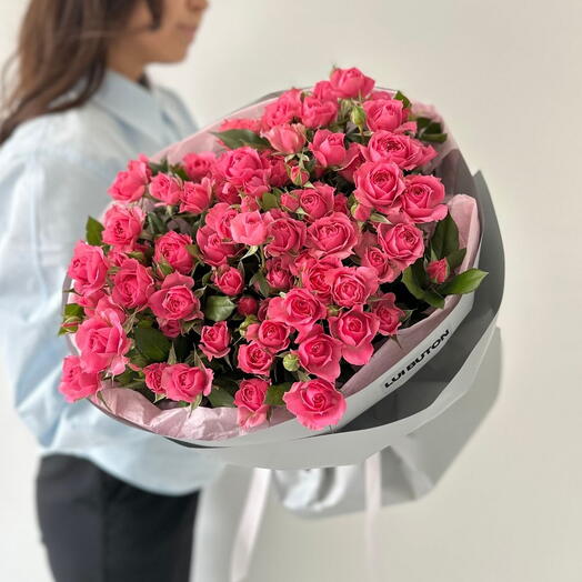 Букет "Кустовые розы Sofiya"