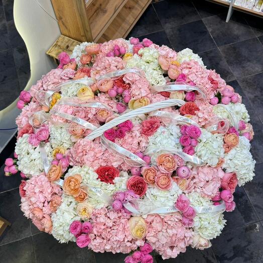 Необычная красота в корзине