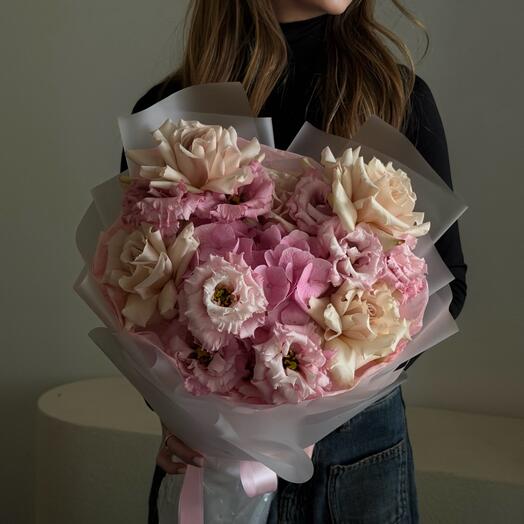 Розовое чудо в твоих руках 💖