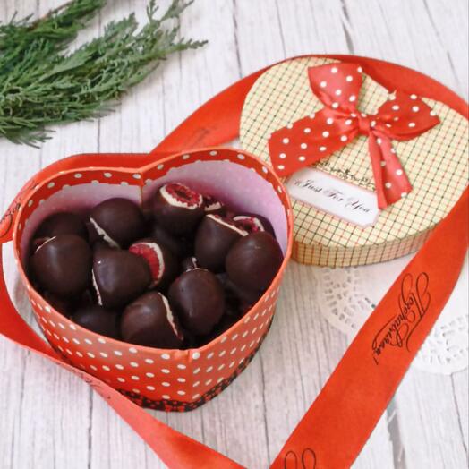 Малина в шоколаде