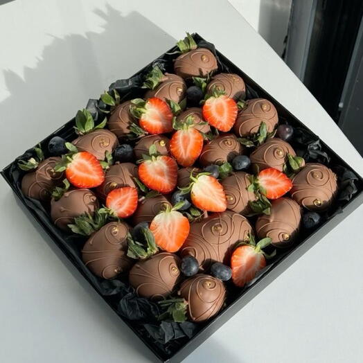 Клубника в шоколаде «Berry queen»