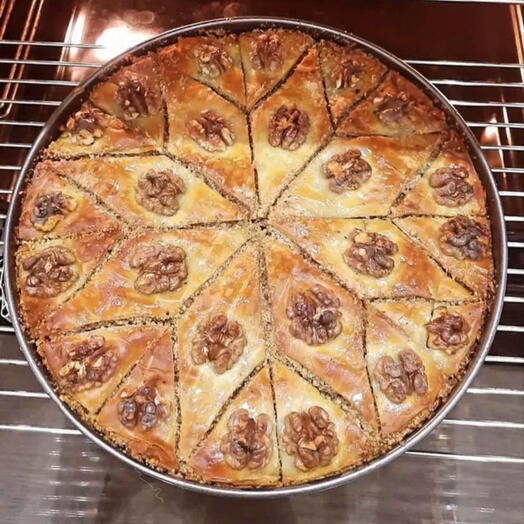 Пахлава с грецкими орехами