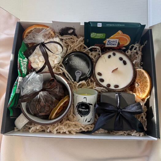 Подарочный набор кофейный, с кружкой, кофе, шоколадом, соевой свечой в стакане, в кокосе, с медом (для мамы,женщин,мужчин)