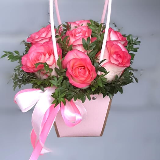 Букет роз Джумилии с зеленью 🌹🌹🌹