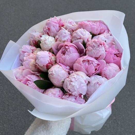 Букет розовых пионов L