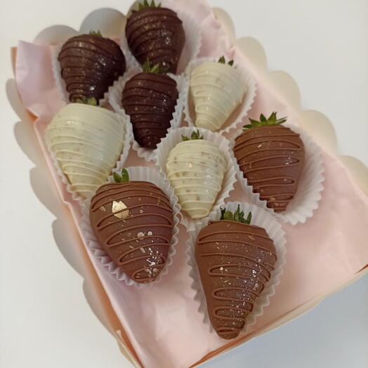 Клубника в шоколаде, микс 9шт