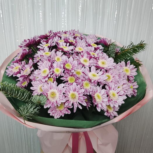 Букет с хризантемой