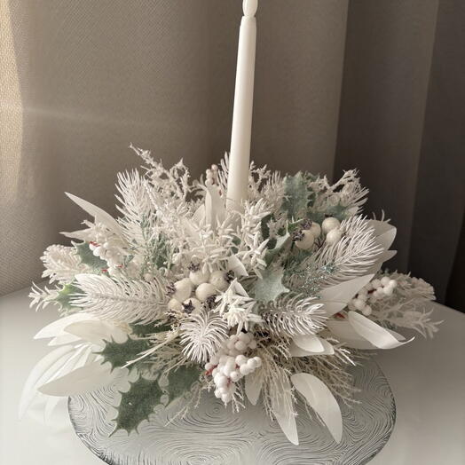 Новогдня композиция со свечей,белая