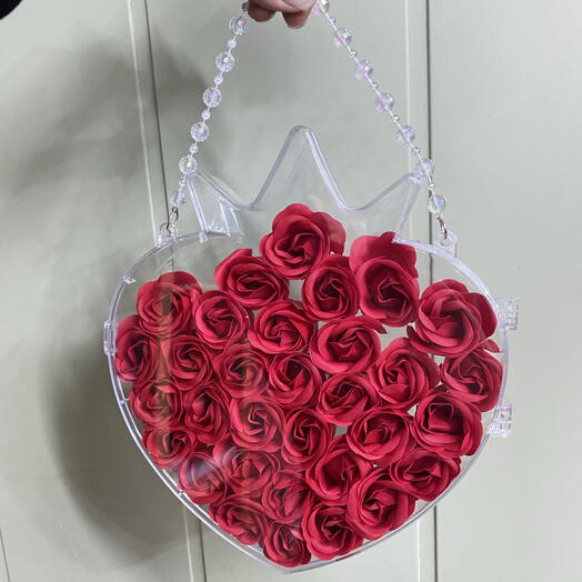 Мыльные розы в коробочке корона