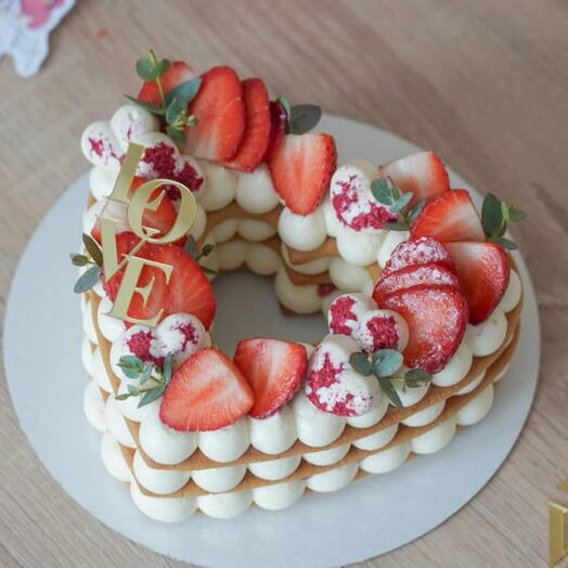 Торт сердце открытый медовик love