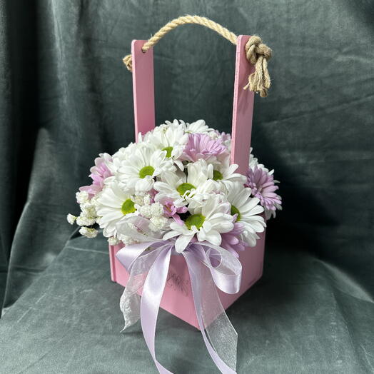Цветы в коробке из хризантем🌸