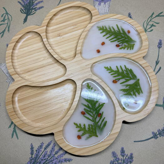 Менажница с туей и рябиной