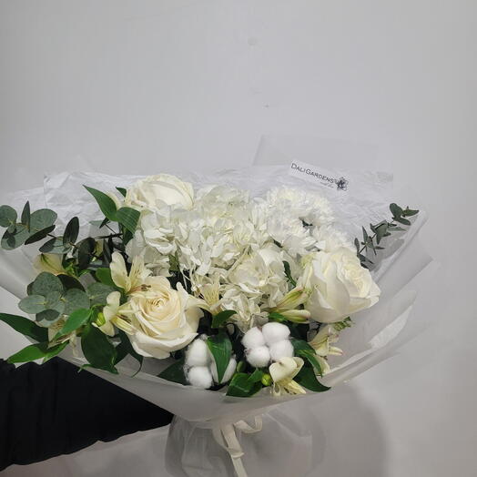 Белый букет "Сюрприз "