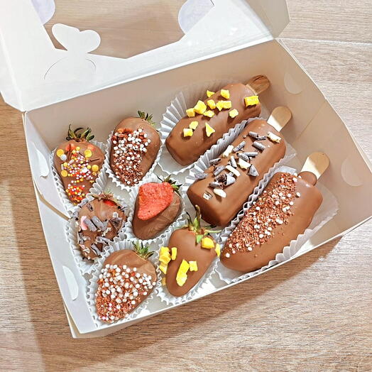 Клубника в шоколаде, бананы в бельгийском молочном шоколаде