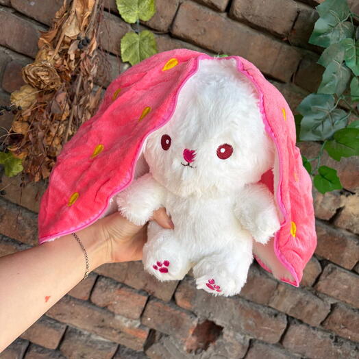 strawberry bunny 35 cm