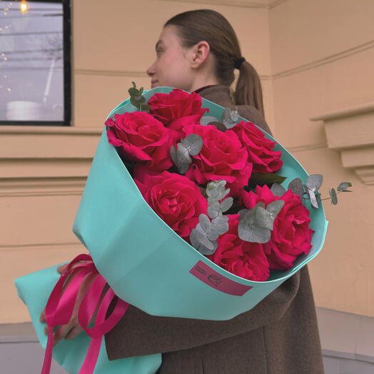 Букет из ярких роз Волшебный миг