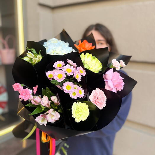 Букет «дофаминчик🎀🍑🐸🐟» в модном оформлении