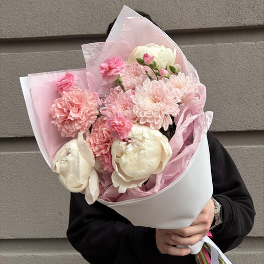 Букет «розовое счастье» 🩷 с пионами 🌸 хризантемой и диантусом 🌷
