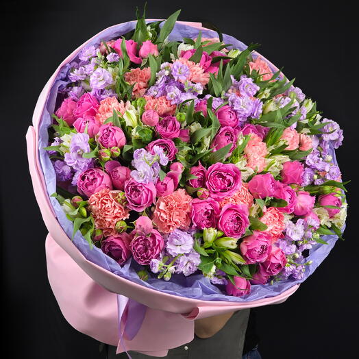 Авторский букет гигант "Madam Florence 🌸" с пионовидными кустовыми розами