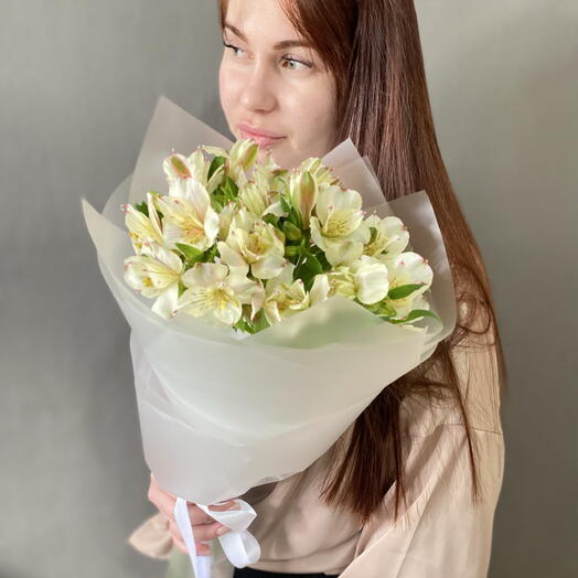 Букет из 5 Альстромерии
