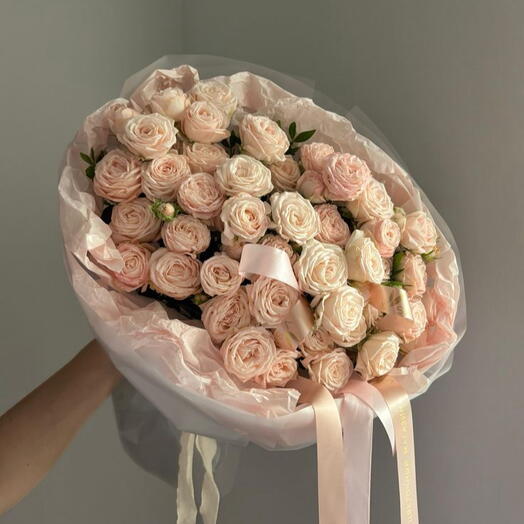 Акция 11 кустовых роз 🌸