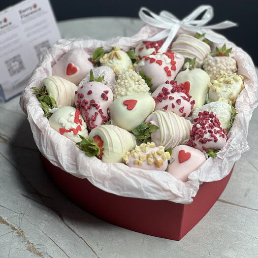 Сердце с клубникой М