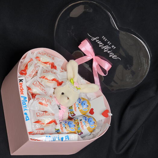 "Сладость" 🎁 Подарок из её любимых конфет, коробка сердце, зайка, рафаэлло, киндер
