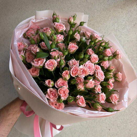 Нежный букет из кустовых роз дофаминовый 😍♥️