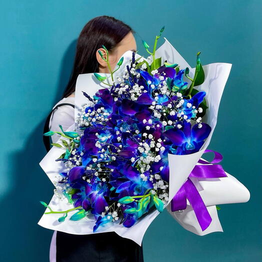 Букет Космические орхидеи с гипсофилой. Авторский букет 301. Leora Flowers дом цветочной моды