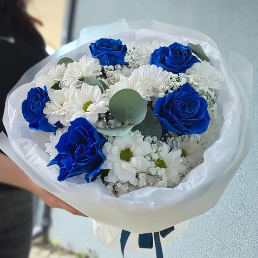 Ромашка с синими розами 💙