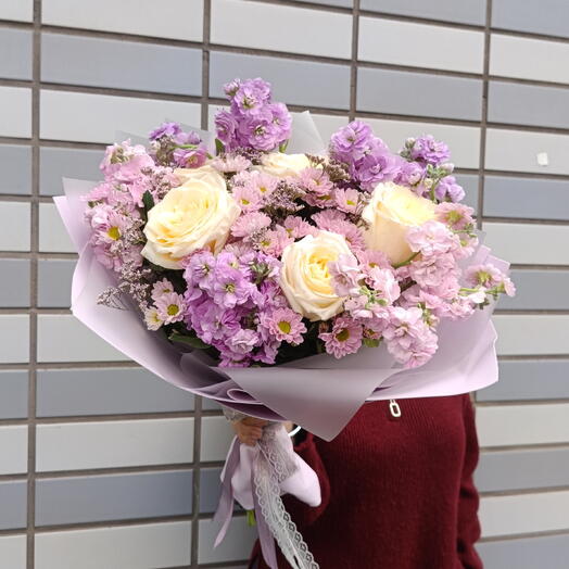 Сиревый закат 💜Букет с пионовидной белой розой и душистой матиоллой 😍Роза белая Матиолла