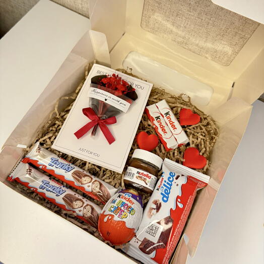 Подарочный бокс со сладостями Kinder и Nutella «Самой любимой»