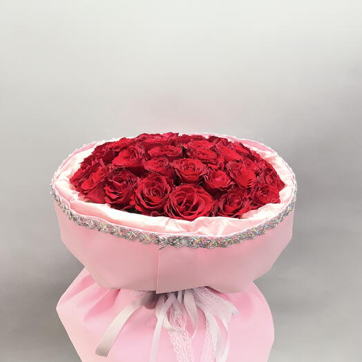 Букет из красной кенийской розы 🌹