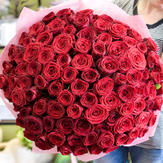 Bouquet of 101 roses "Million scarlet roses"
