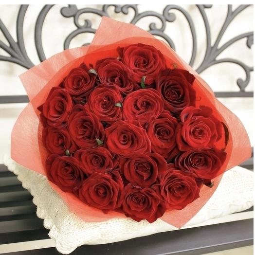19 rosas escarlatas