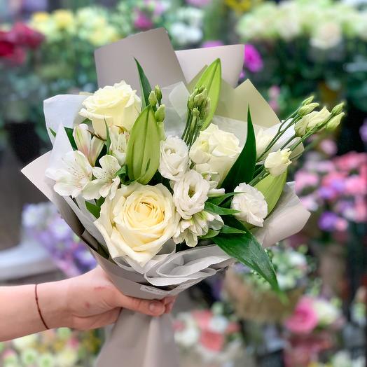 Bouquet of Roses and Lilies