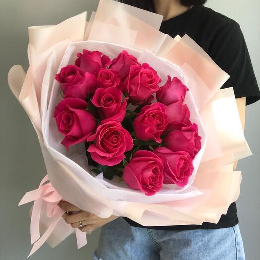 Малиновые розы