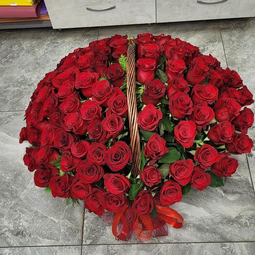 Cesta de rosas