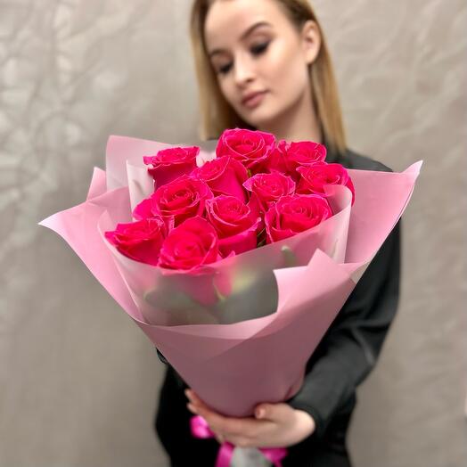 Bouquet of 11 Ecuadorian bright pink roses