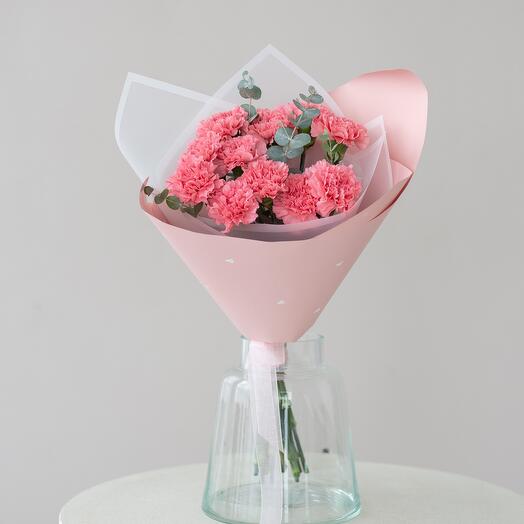 11 розовых гвоздик (диантусов) 240