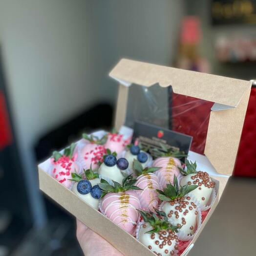 12 fresas cubiertas de chocolate