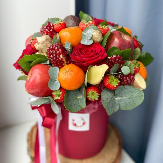 Hat box with fruit "Red velvet"
