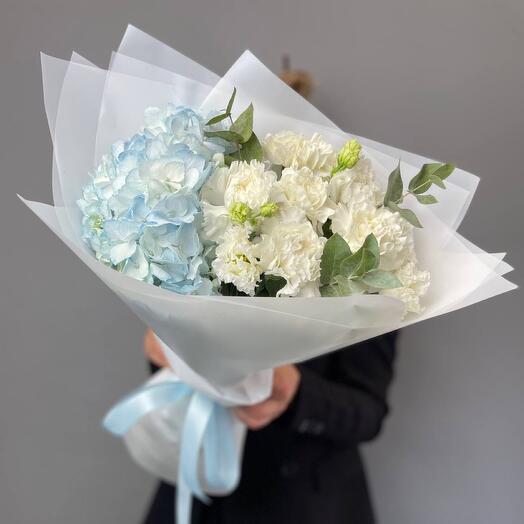 Bouquet with blue hydrangea, carnations and white eustoma