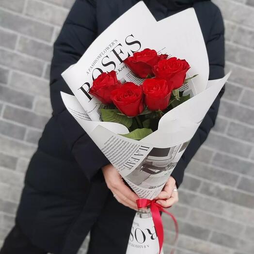 Bouquet of 5 large roses