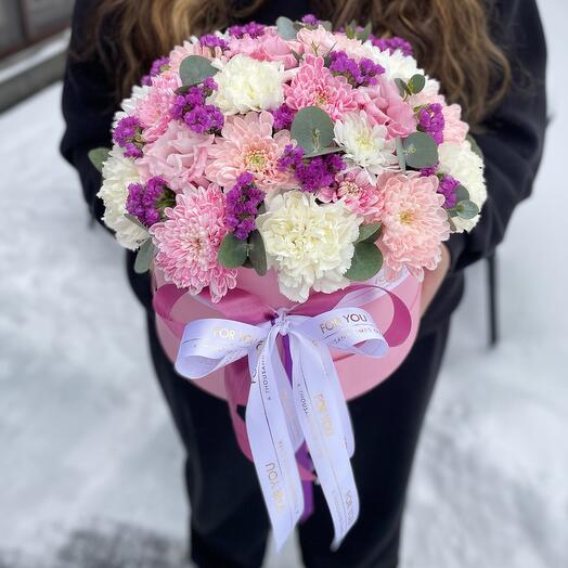 Цветы в коробке круглый