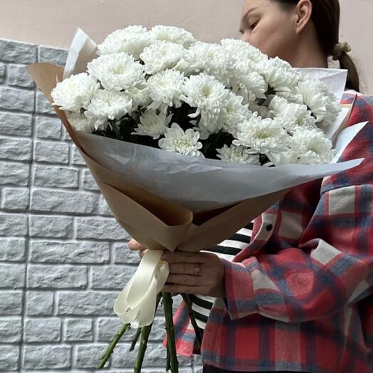 Букет из 9 веток кустовой хризантемы
