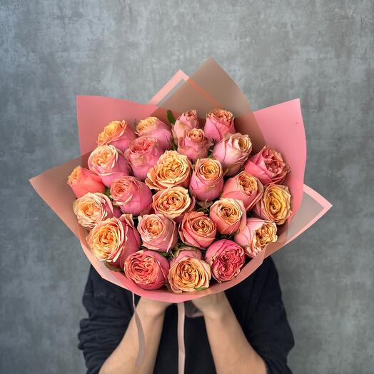 Букет из 25 Пионовидных Роз Вайлд Лук