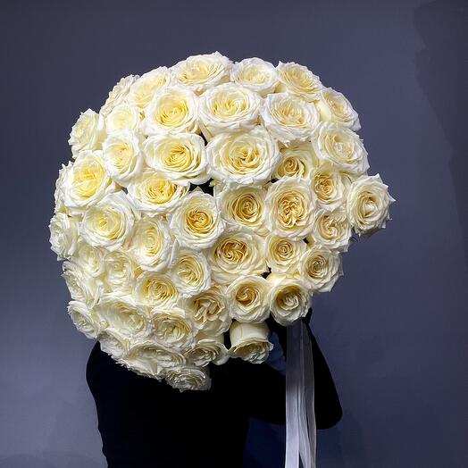 Моно белая пионовидная