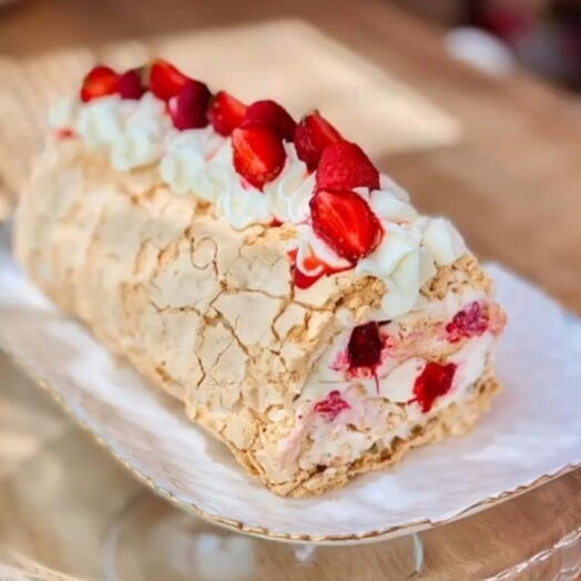 Меренговый рулет